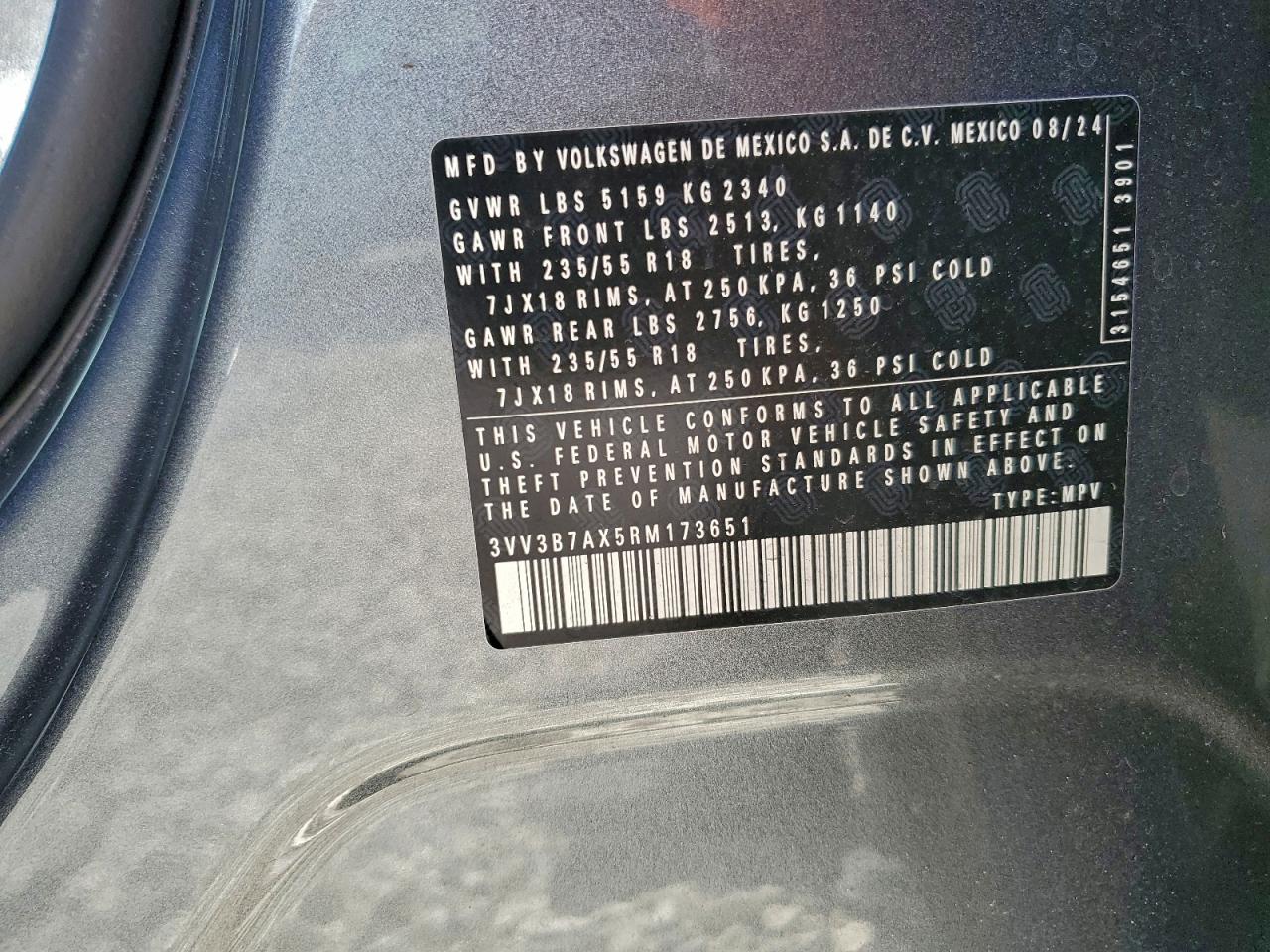 2024 VOLKSWAGEN TIGUAN SE photo 13