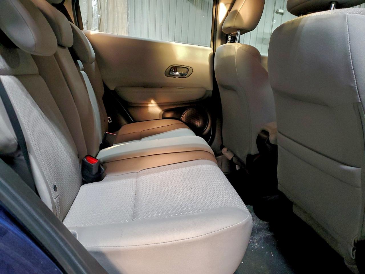 2016 HONDA HR-V LX photo 10