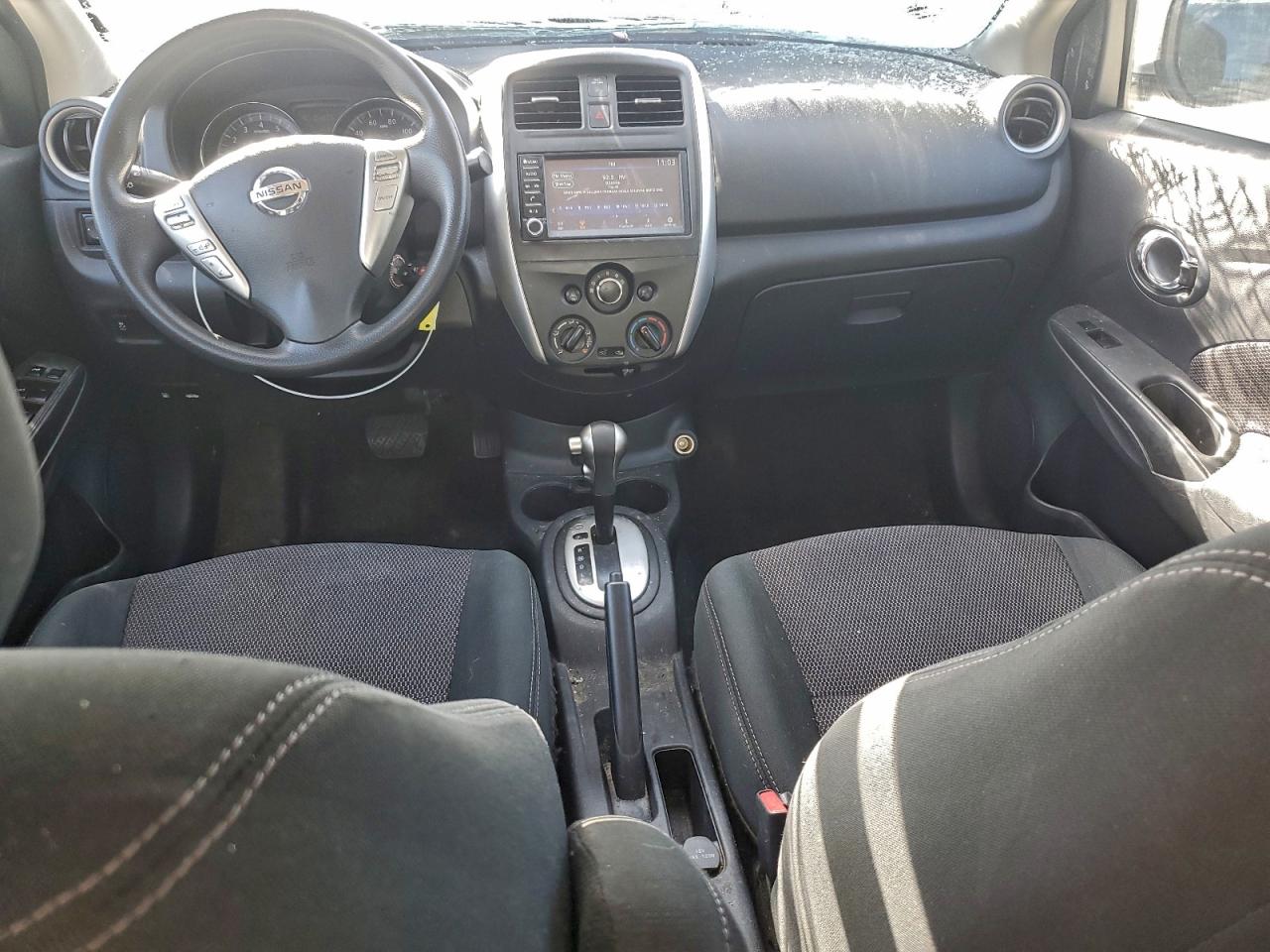 2019 NISSAN VERSA S photo 8