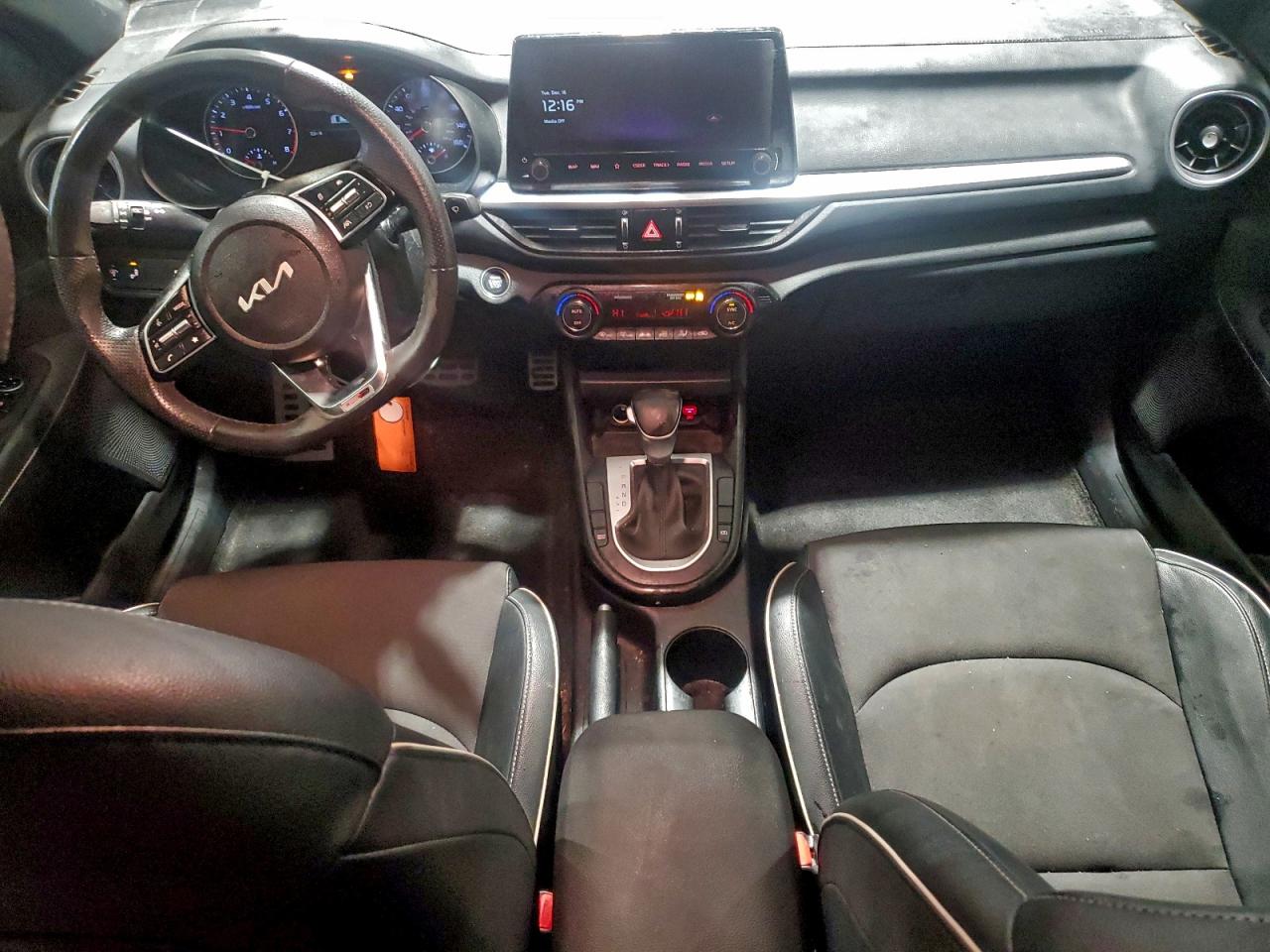 2023 KIA FORTE GT LINE photo 8