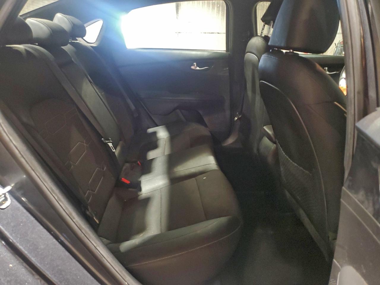 2023 KIA FORTE GT LINE photo 10