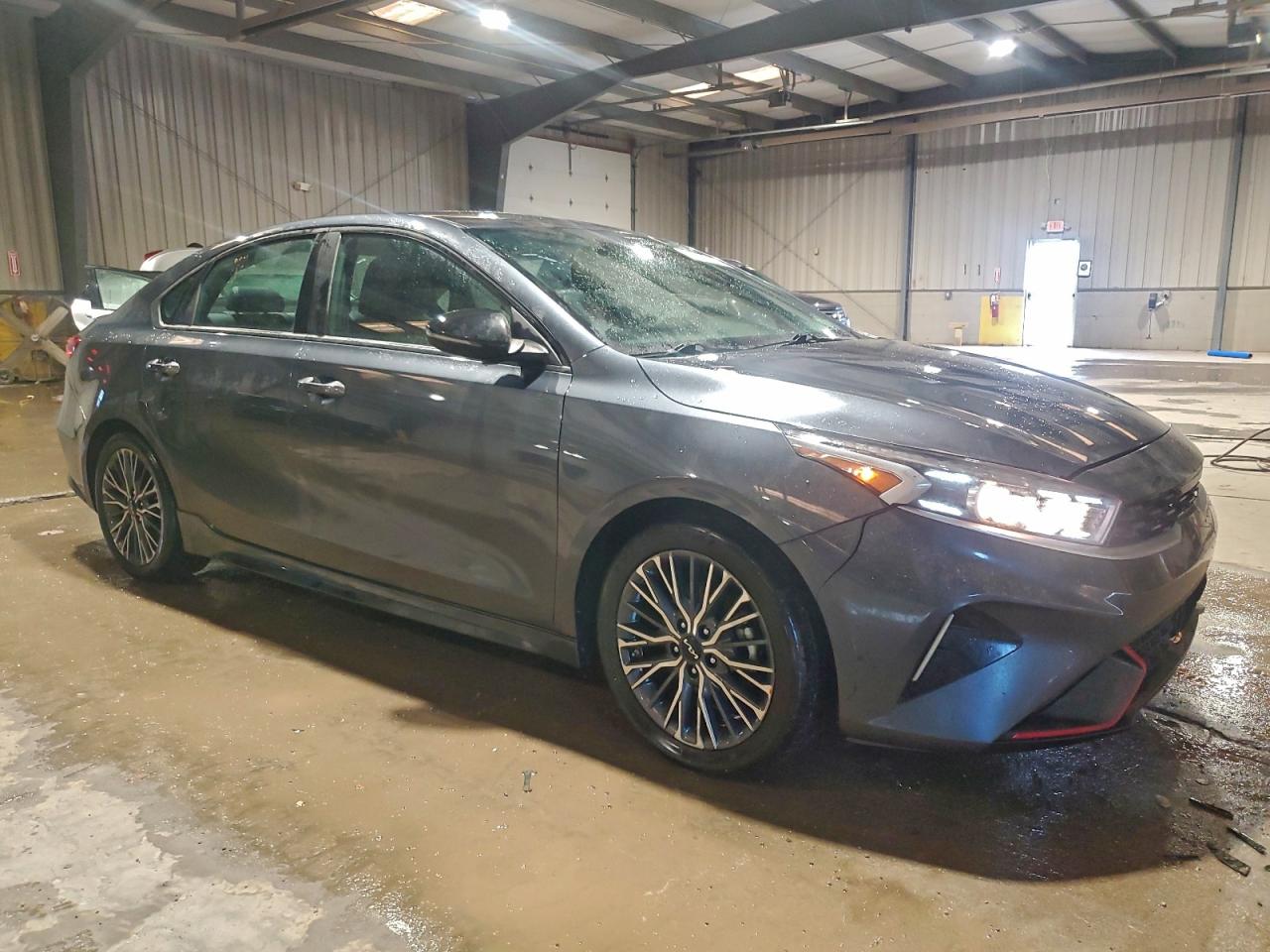 2023 KIA FORTE GT LINE photo 4
