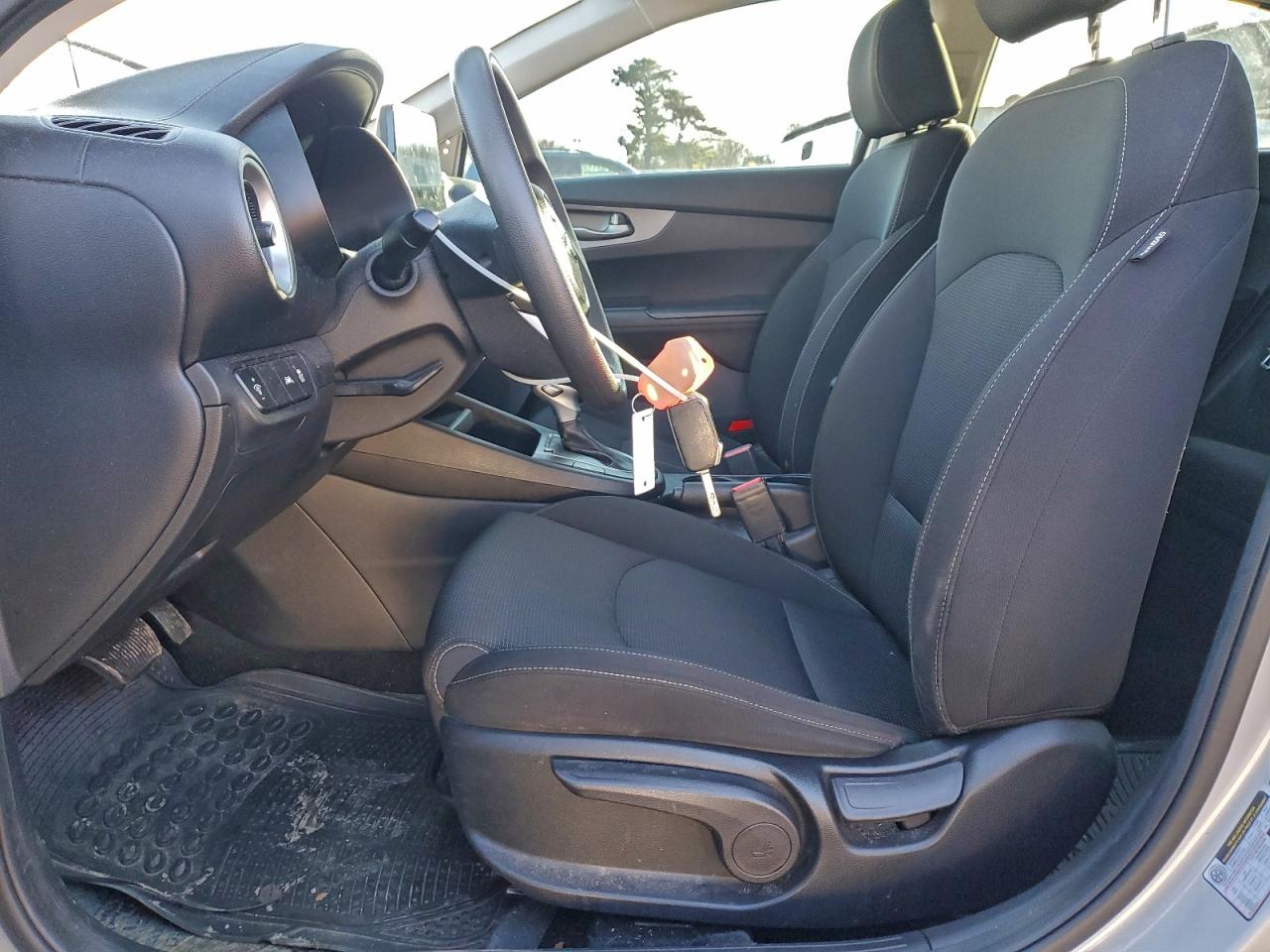 2021 KIA FORTE FE photo 13