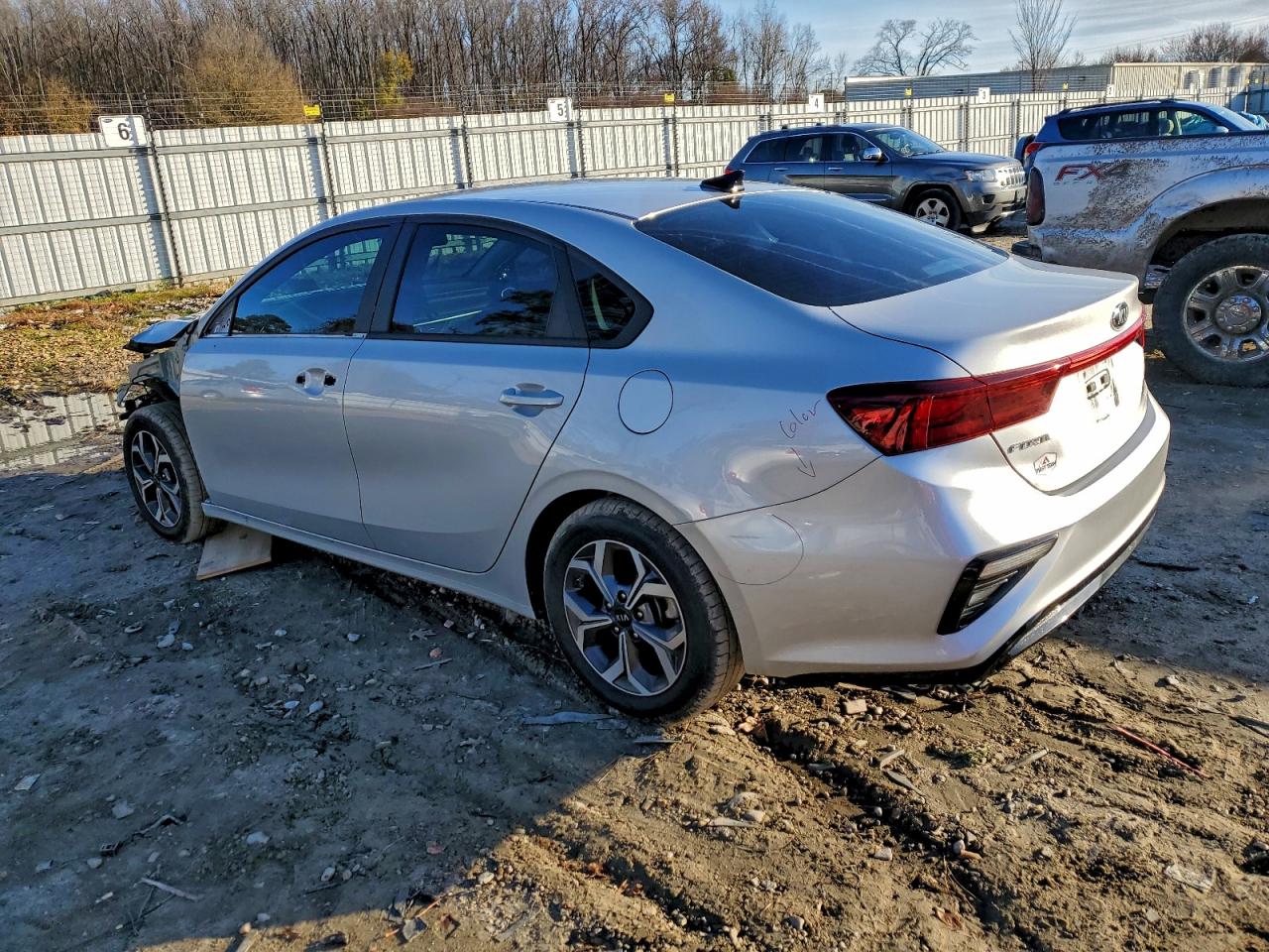2021 KIA FORTE FE photo 3