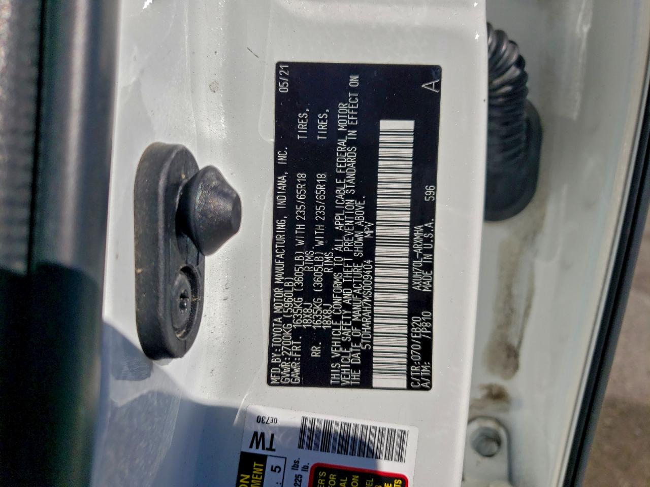 2021 TOYOTA HIGHLANDER HYBRID XLE photo 13