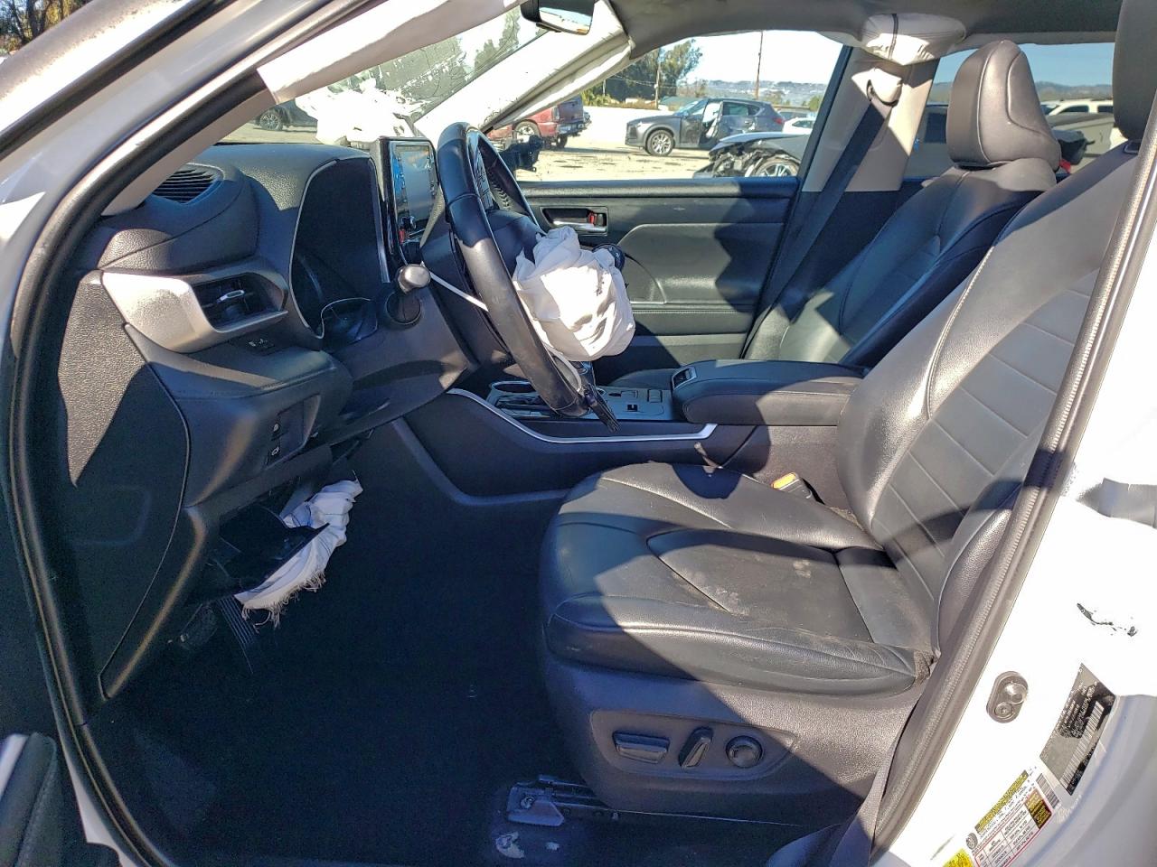 2021 TOYOTA HIGHLANDER HYBRID XLE photo 7