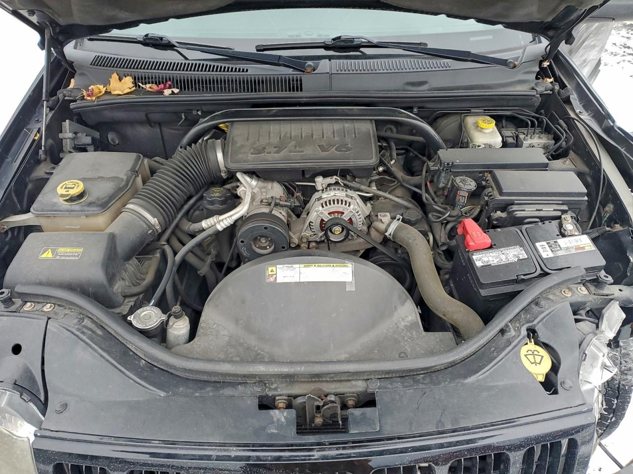 2007 JEEP GRAND CHEROKEE LAREDO photo 12