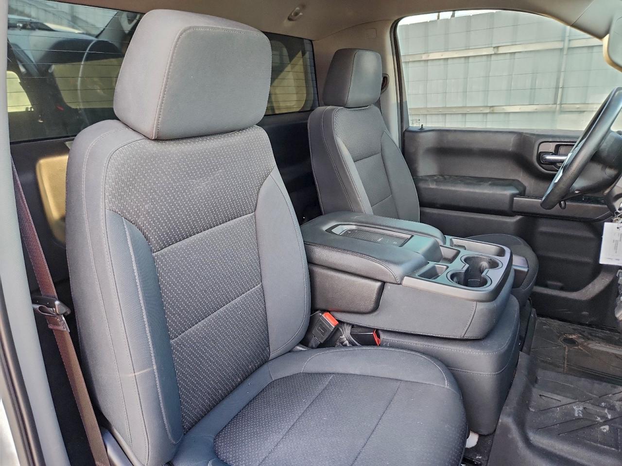 2019 CHEVROLET SILVERADO K1500 photo 10