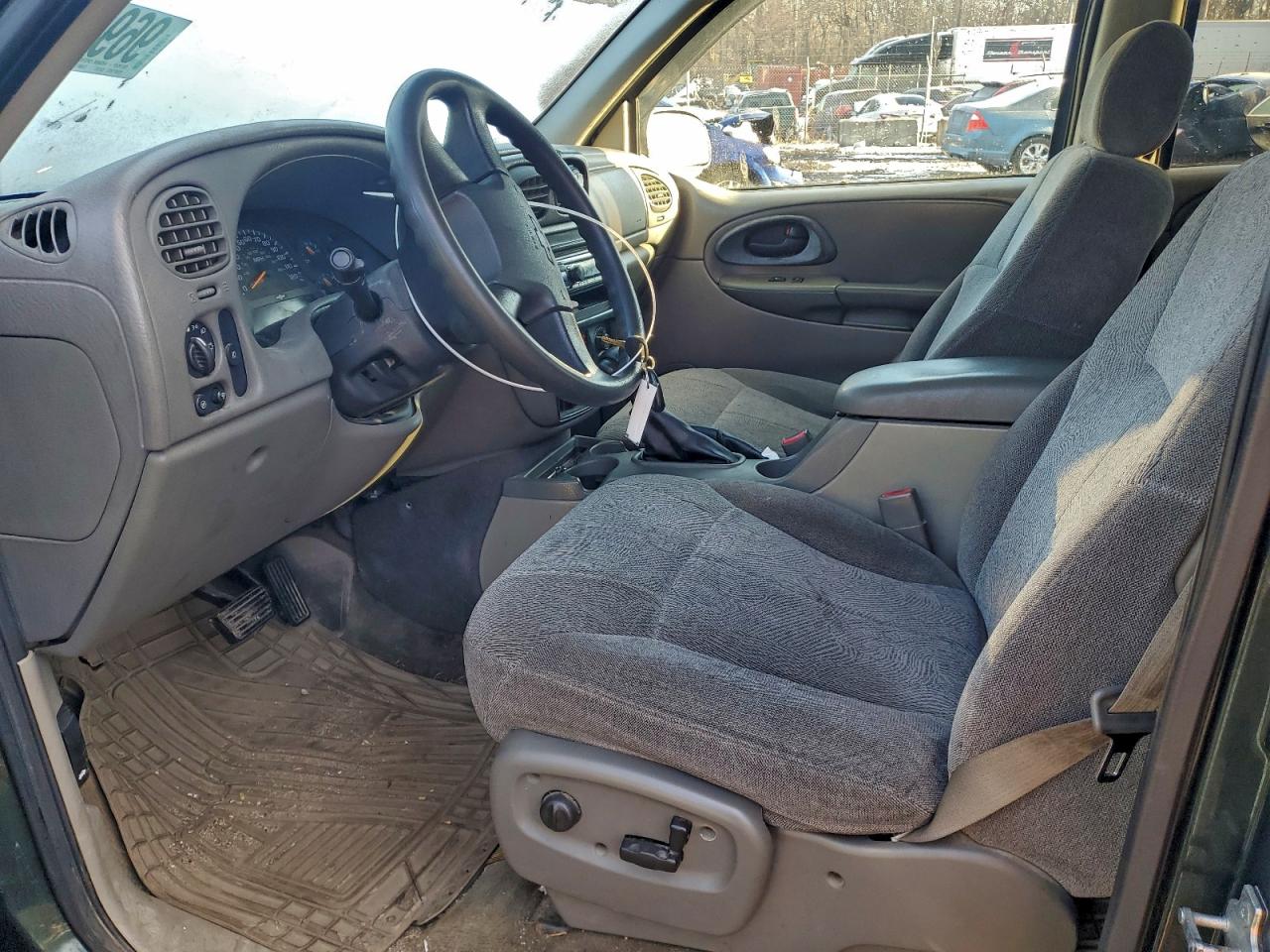 2004 CHEVROLET TRAILBLAZER LS photo 7