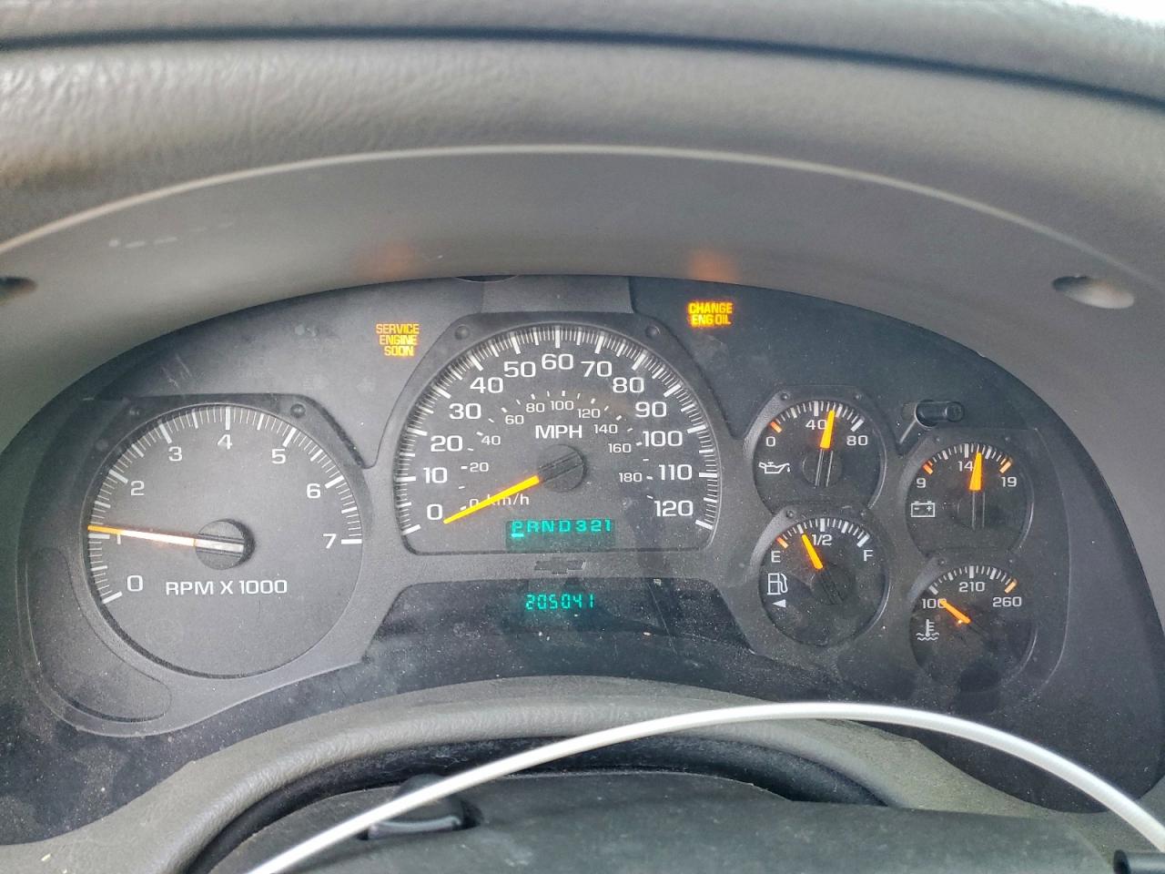2004 CHEVROLET TRAILBLAZER LS photo 9