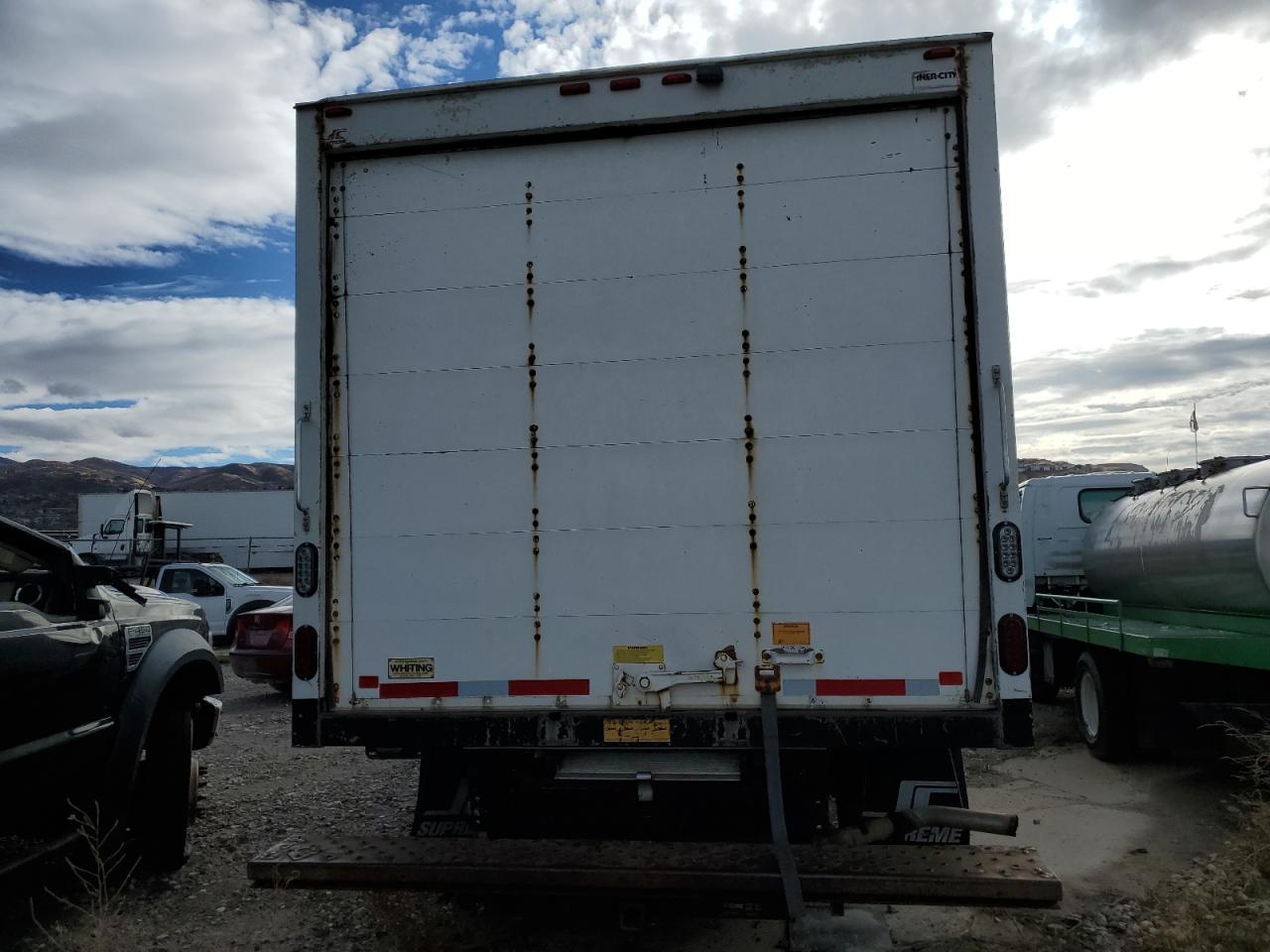 2015 GMC SAVANA CUTAWAY G3500 photo 11