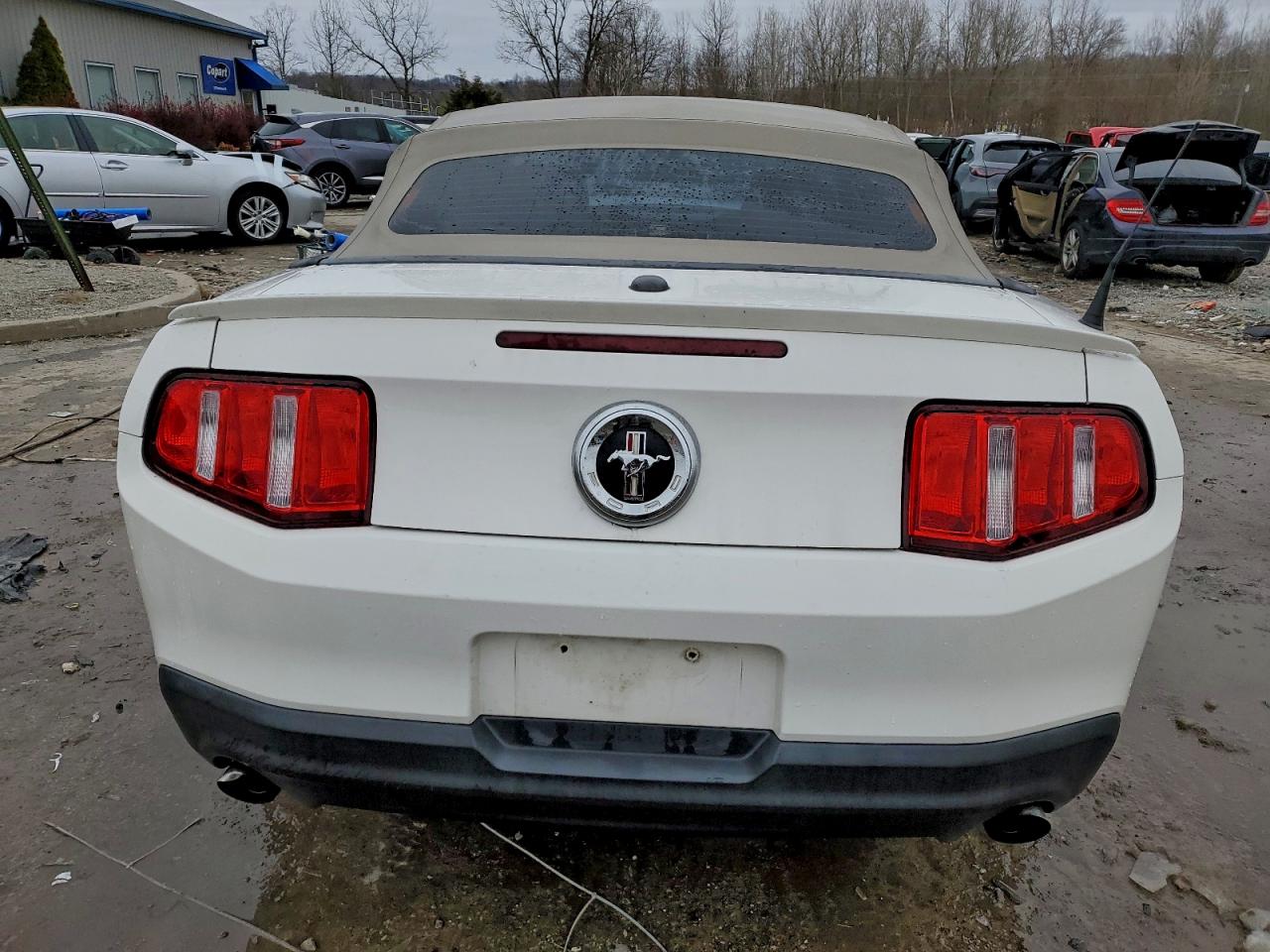 2012 FORD MUSTANG photo 6