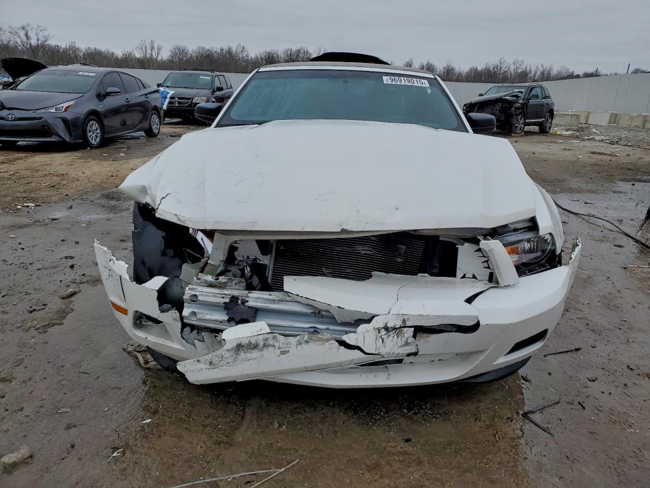 2012 FORD MUSTANG photo 5