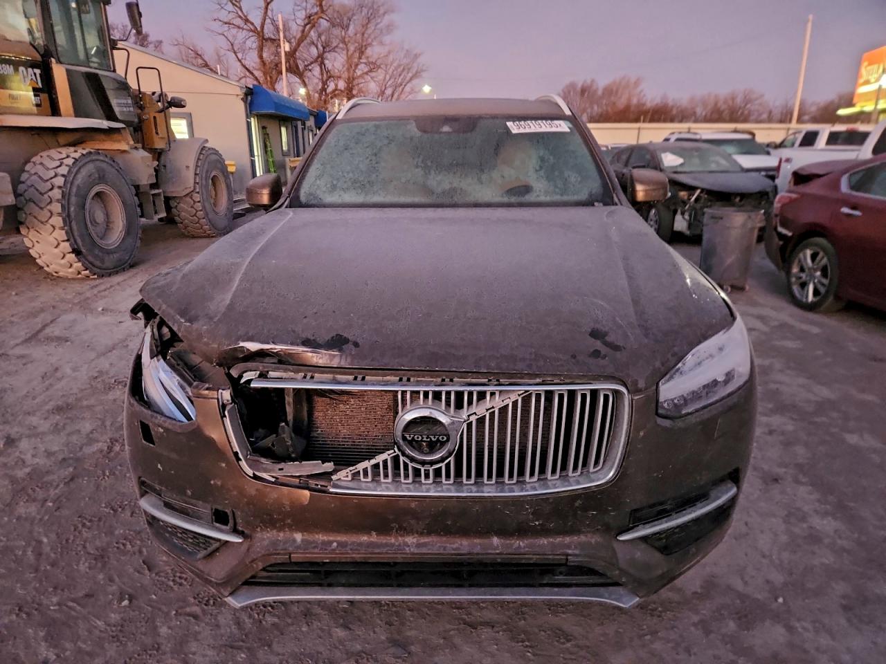 2017 VOLVO XC90 T6 photo 5