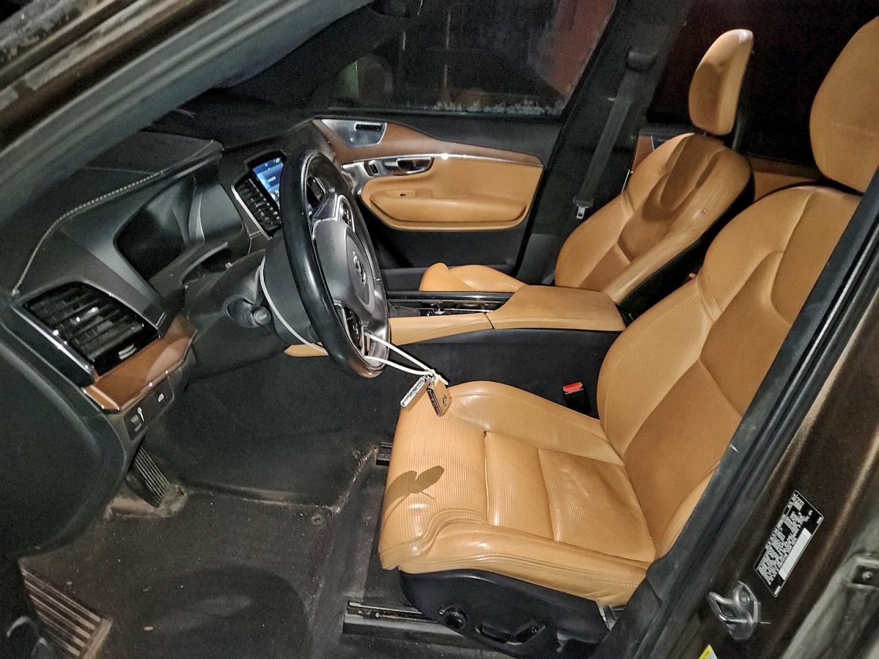 2017 VOLVO XC90 T6 photo 7