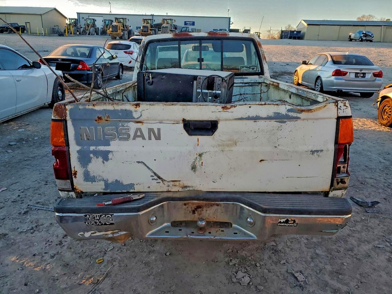 1990 NISSAN D21 SHORT BED photo 6