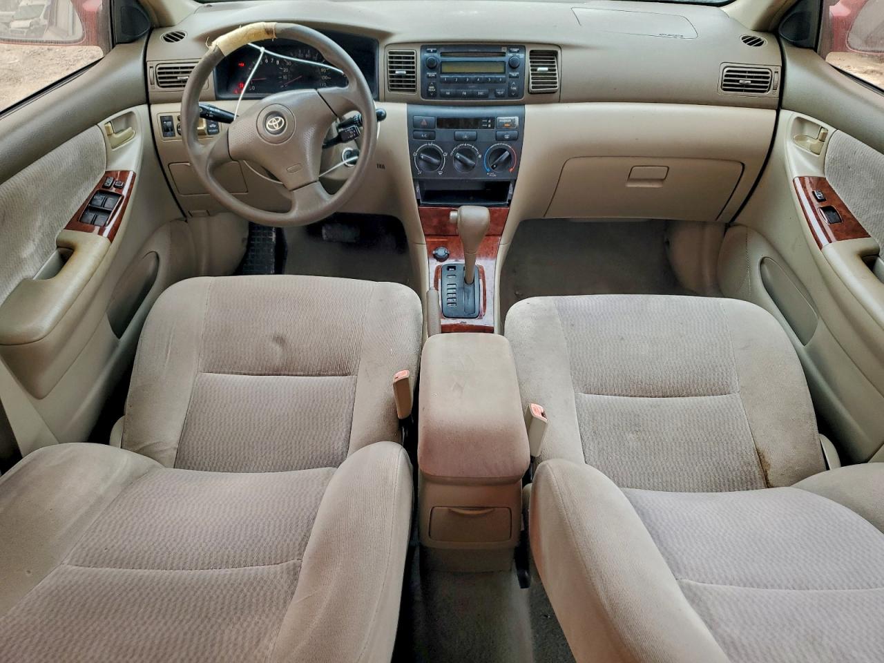 2005 TOYOTA COROLLA CE photo 8