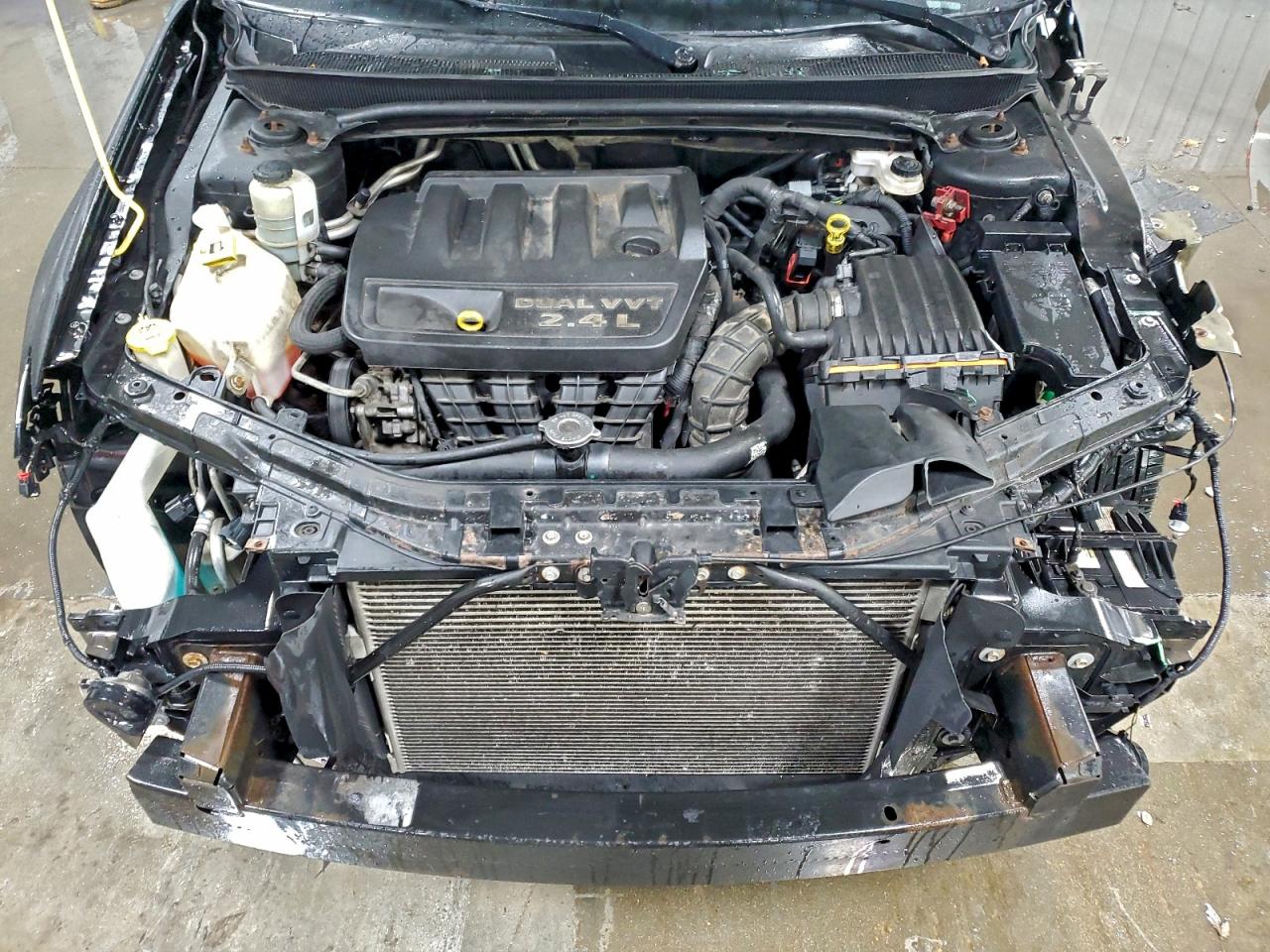 2013 CHRYSLER 200 LX photo 11