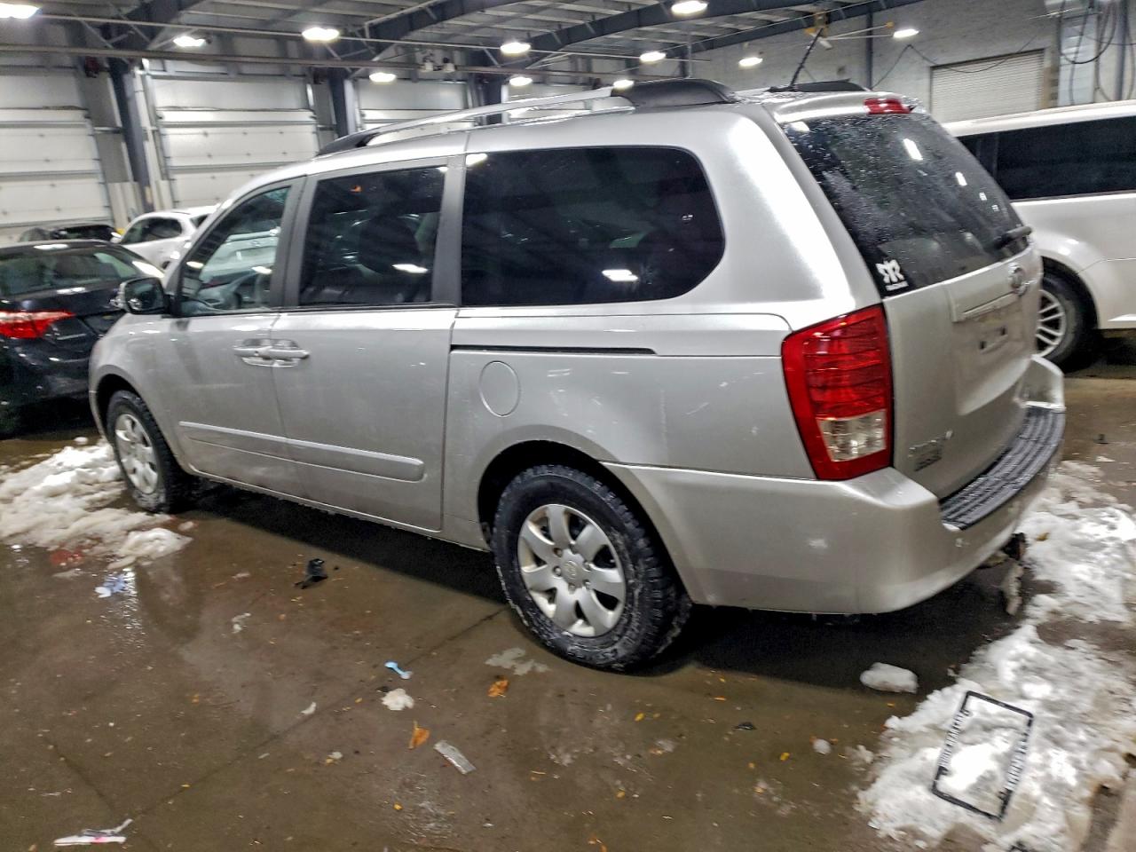 2012 KIA SEDONA LX photo 2