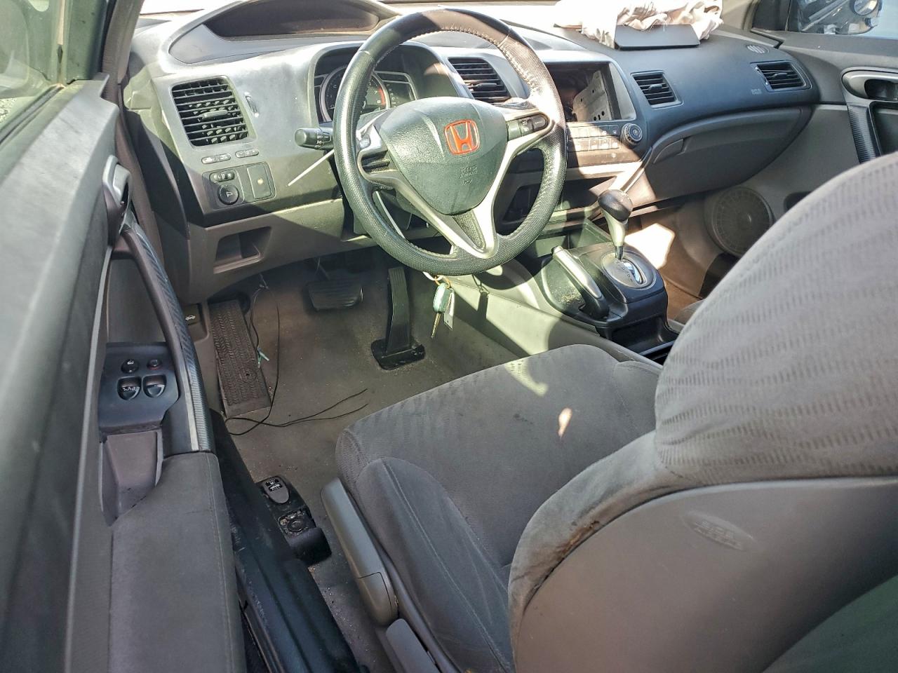 2010 HONDA CIVIC LX photo 8
