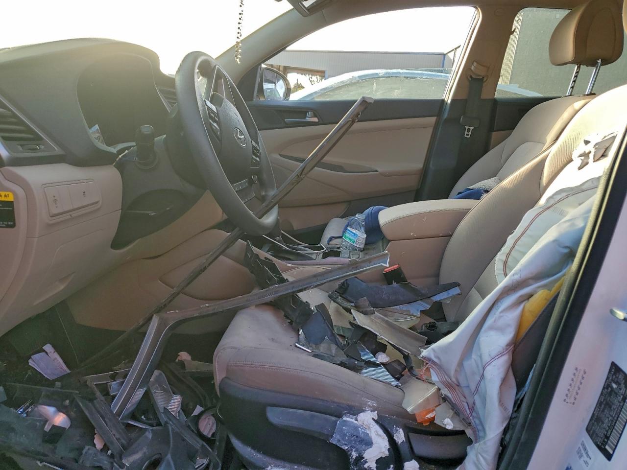 2017 HYUNDAI TUCSON SE photo 7