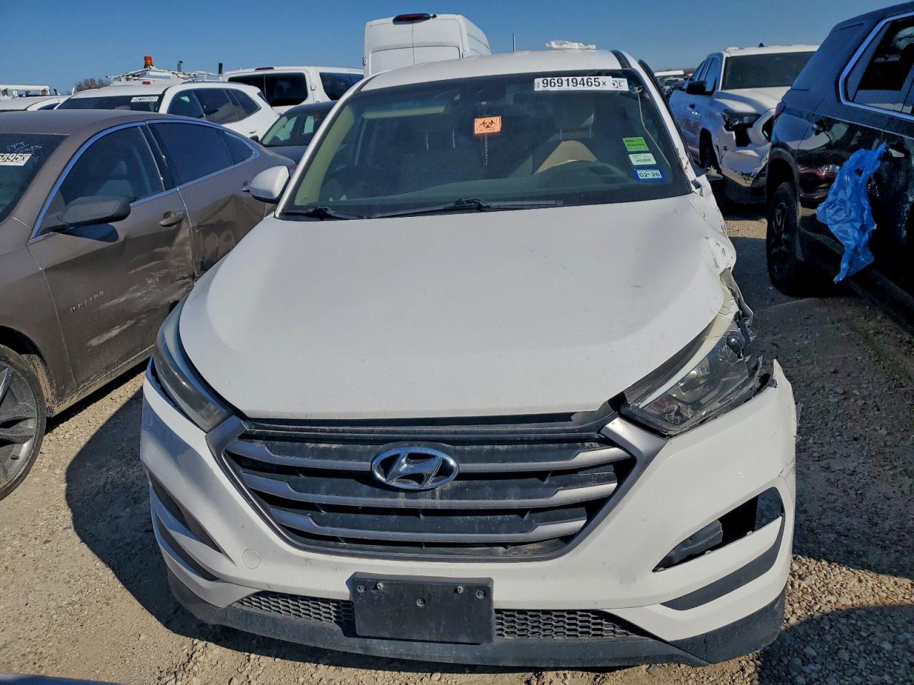 2017 HYUNDAI TUCSON SE photo 5