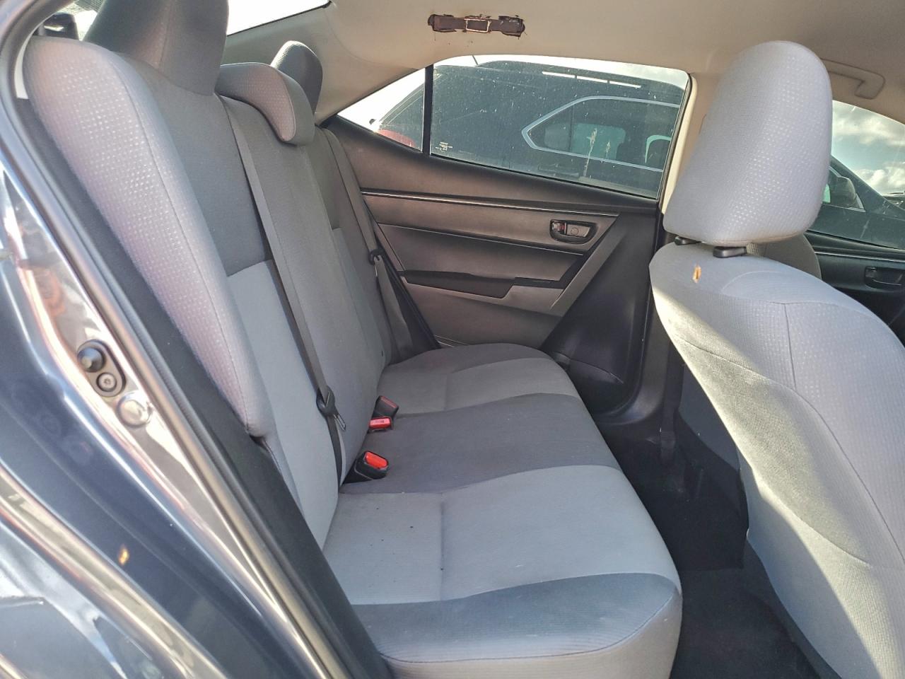 2016 TOYOTA COROLLA L photo 10