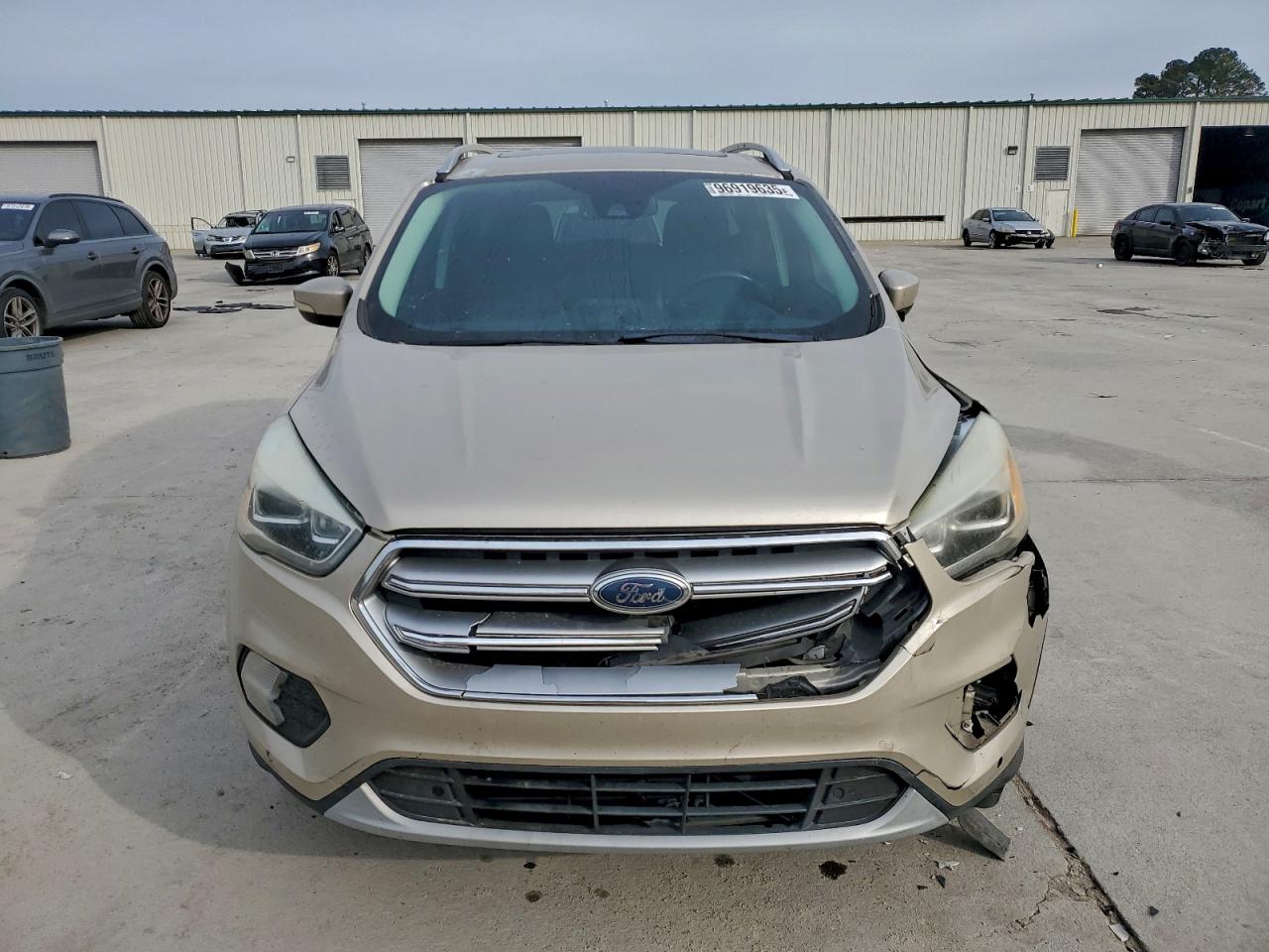 2017 FORD ESCAPE TITANIUM photo 5