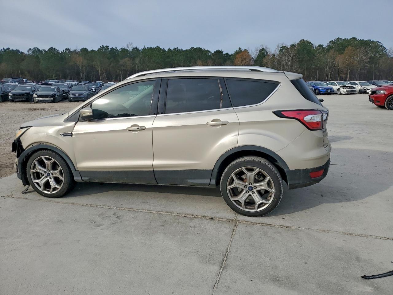 2017 FORD ESCAPE TITANIUM photo 2