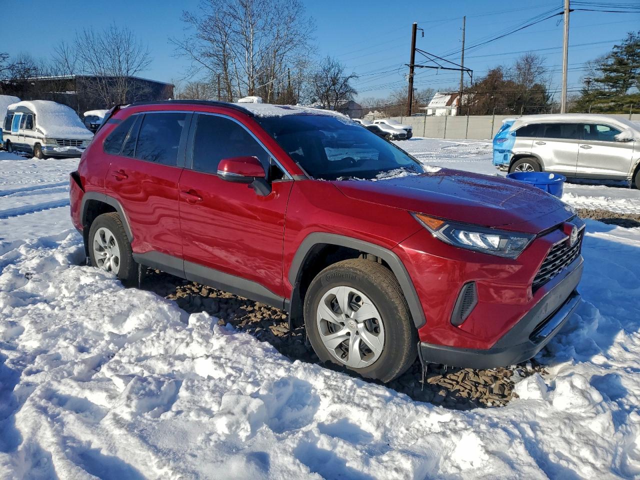 2021 TOYOTA RAV4 LE photo 4