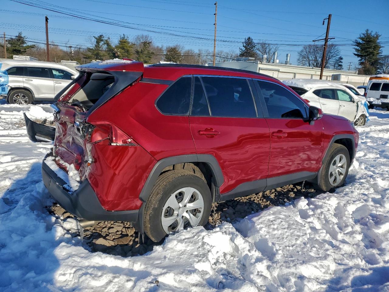 2021 TOYOTA RAV4 LE photo 3