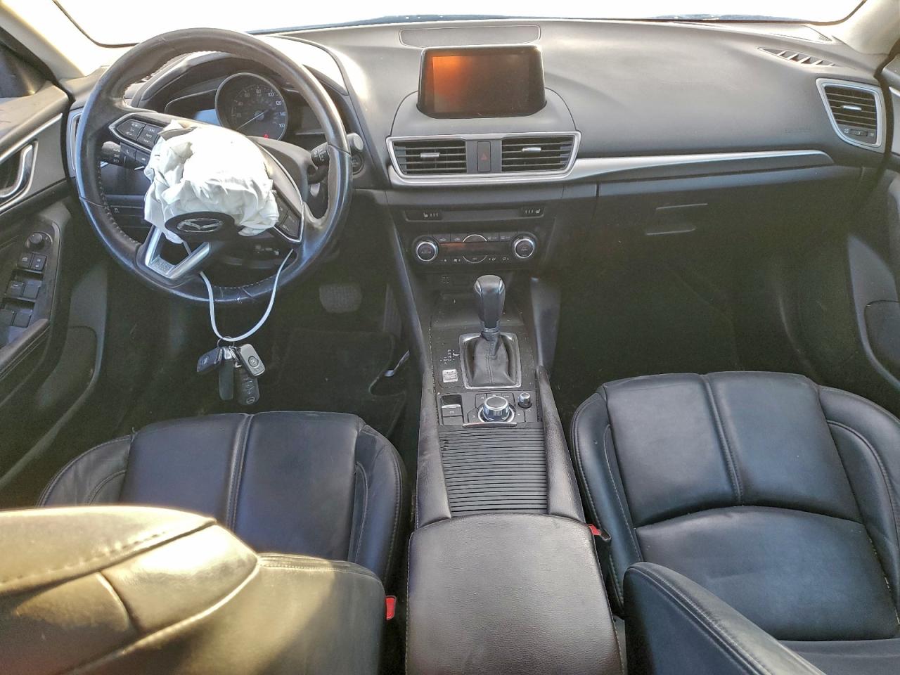 2018 MAZDA 3 TOURING photo 8