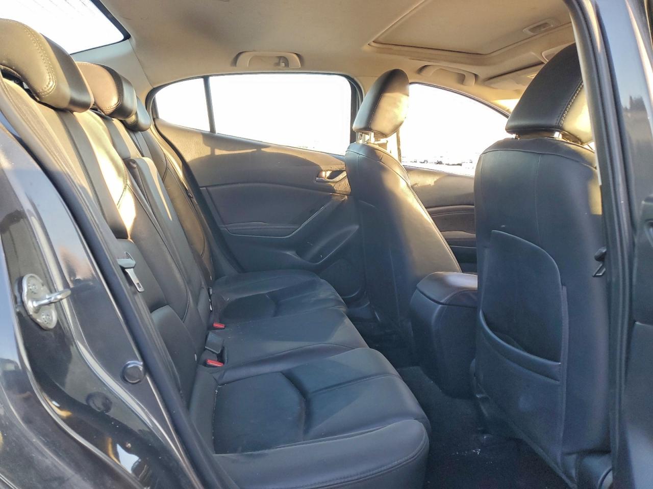 2018 MAZDA 3 TOURING photo 10