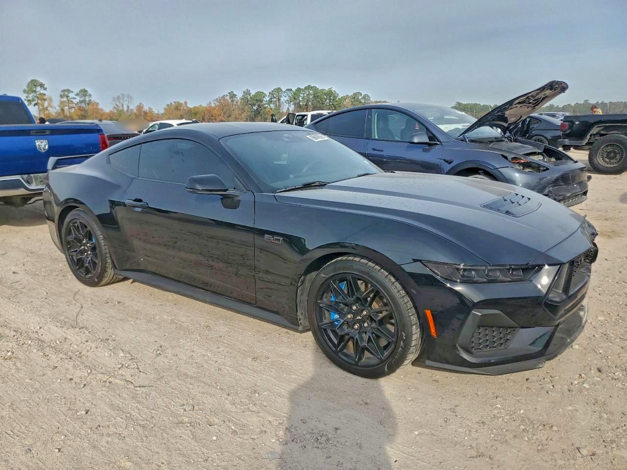 2024 FORD MUSTANG GT photo 4