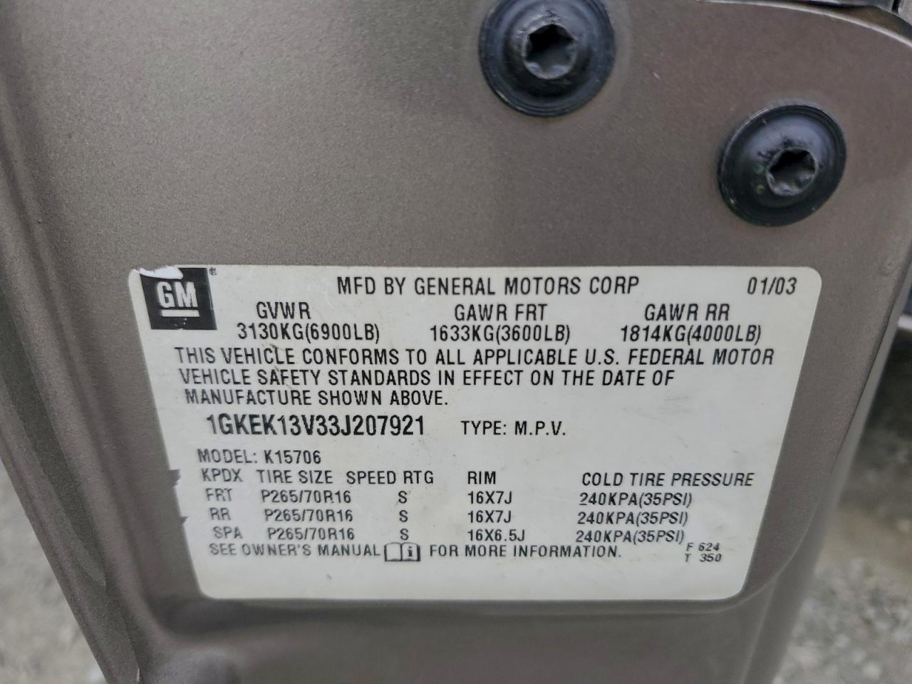 2003 GMC YUKON photo 13