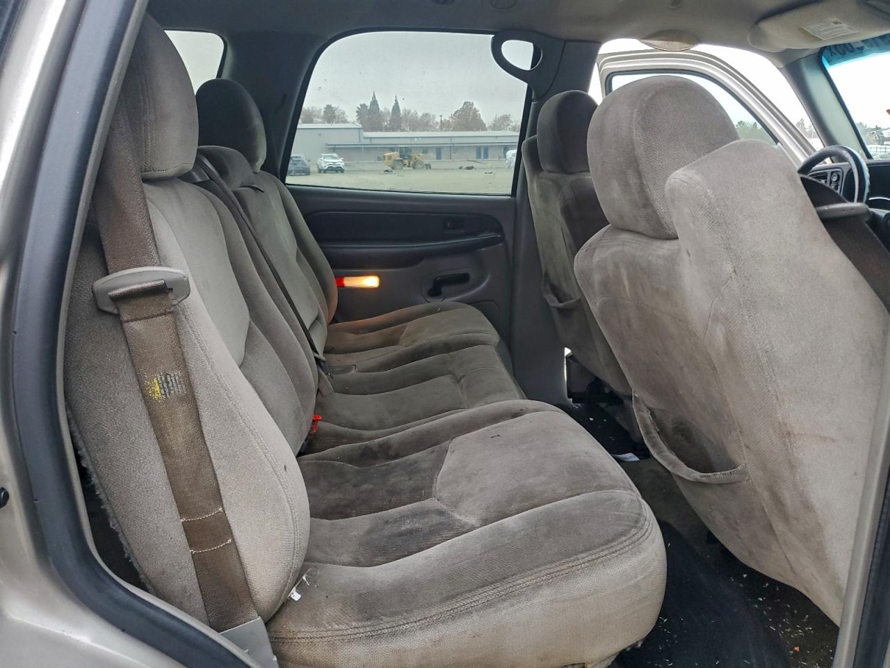 2003 GMC YUKON photo 11