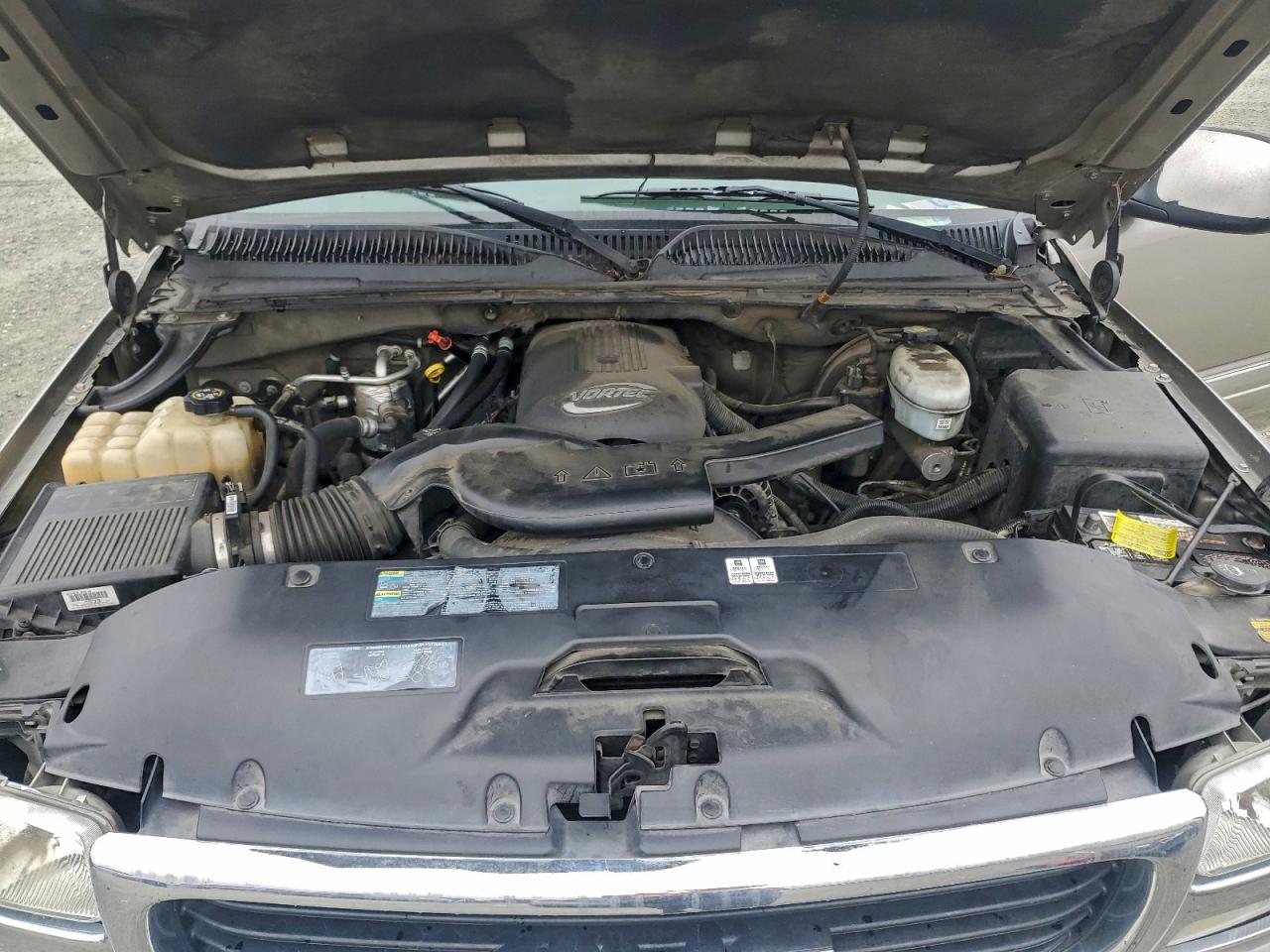 2003 GMC YUKON photo 12