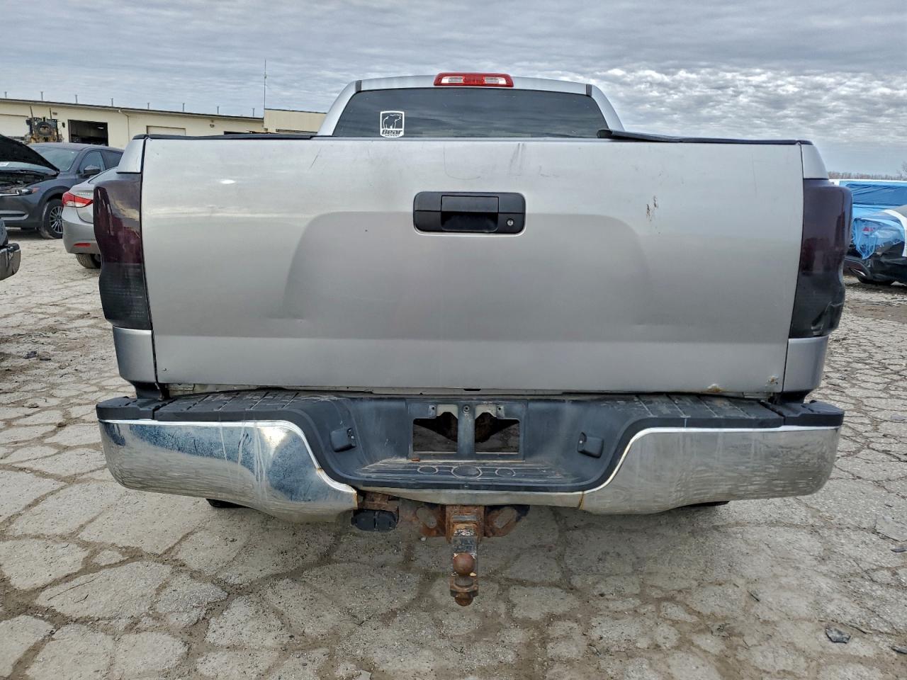 2010 TOYOTA TUNDRA DOUBLE CAB SR5 photo 6