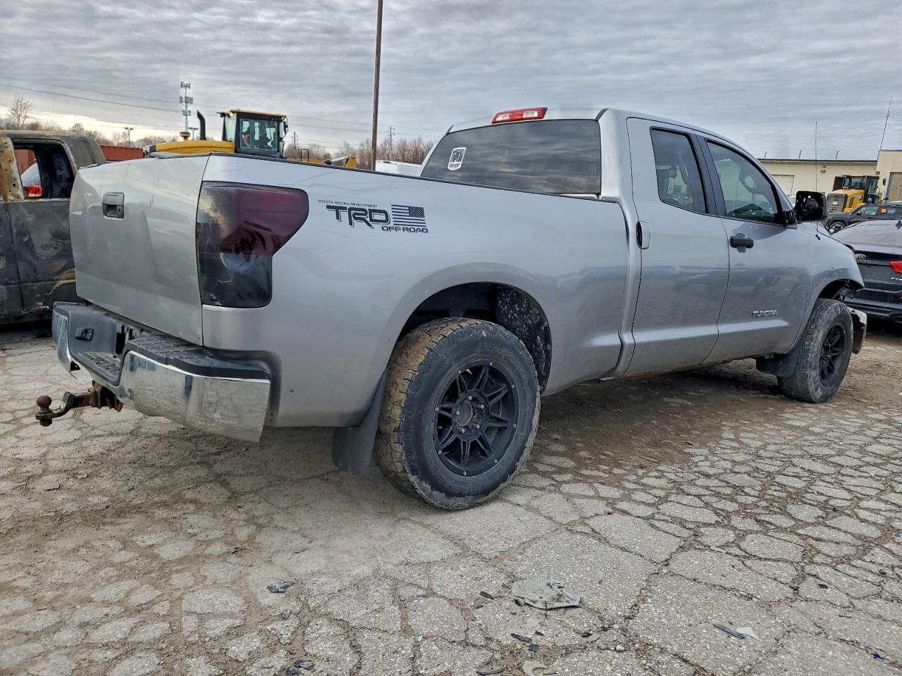 2010 TOYOTA TUNDRA DOUBLE CAB SR5 photo 3