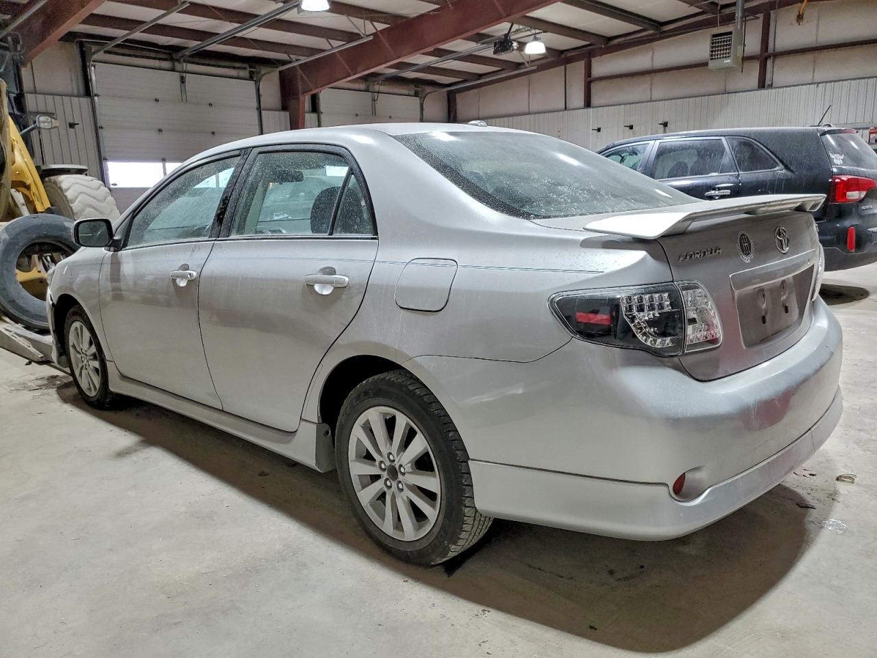 2010 TOYOTA COROLLA BASE photo 2