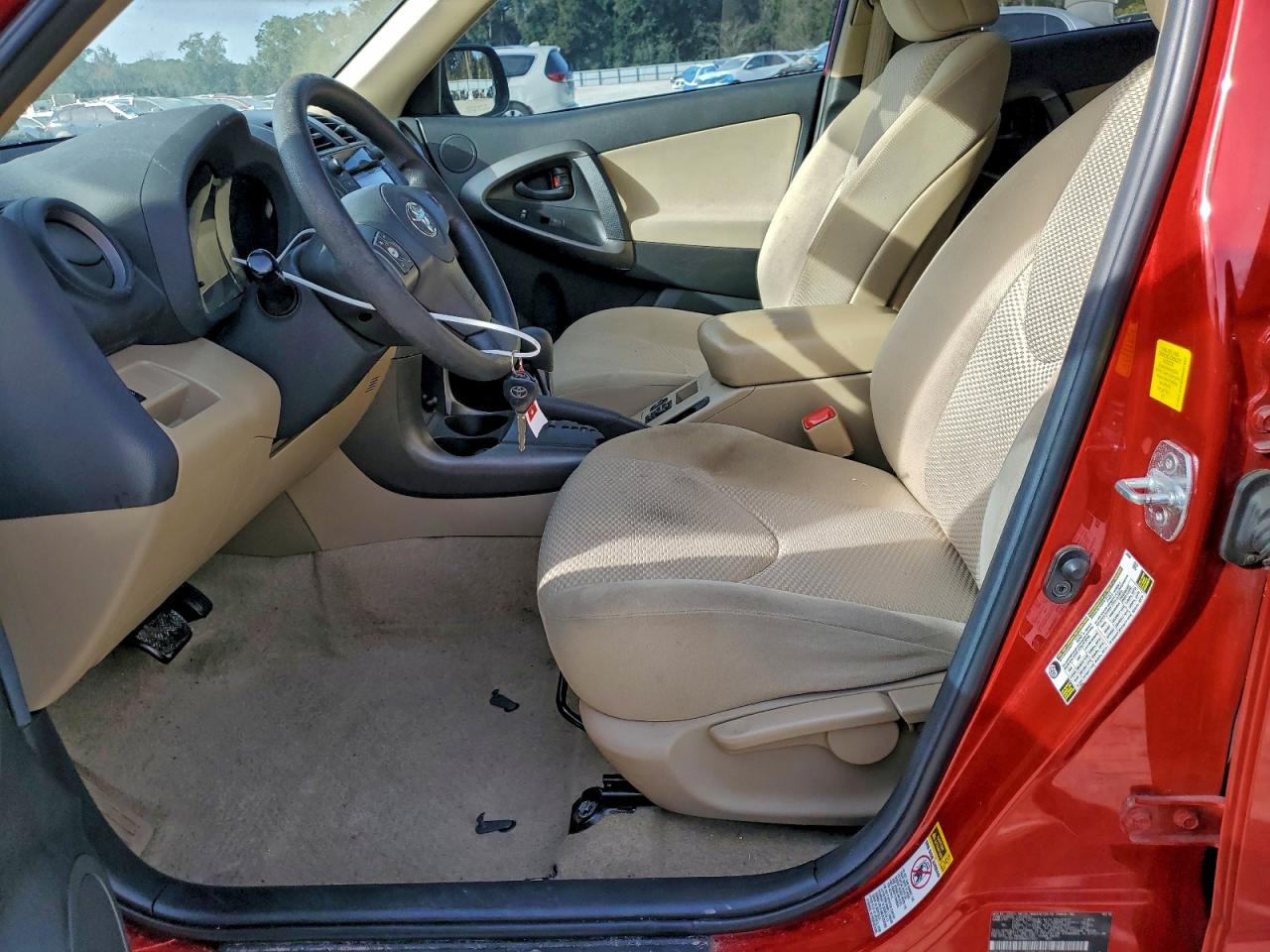 2011 TOYOTA RAV4 photo 7