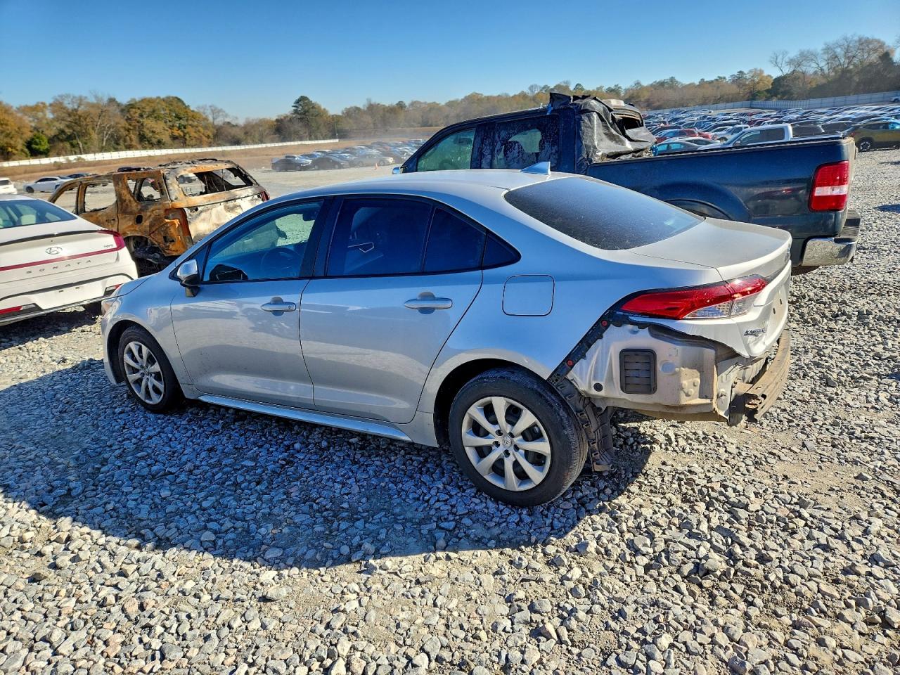 2024 TOYOTA COROLLA LE photo 4
