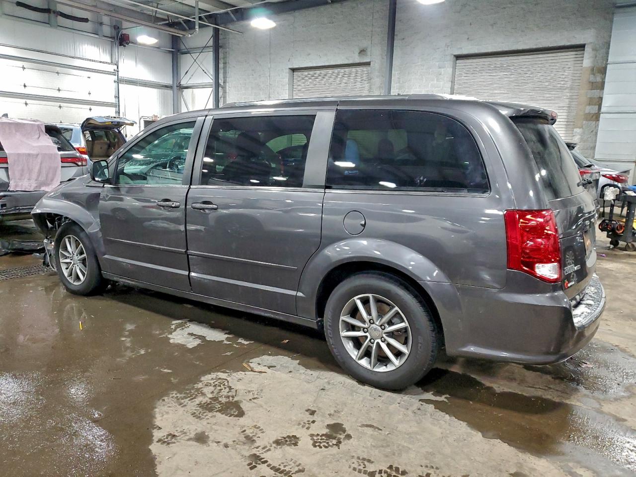 2015 DODGE GRAND CARAVAN SXT photo 2