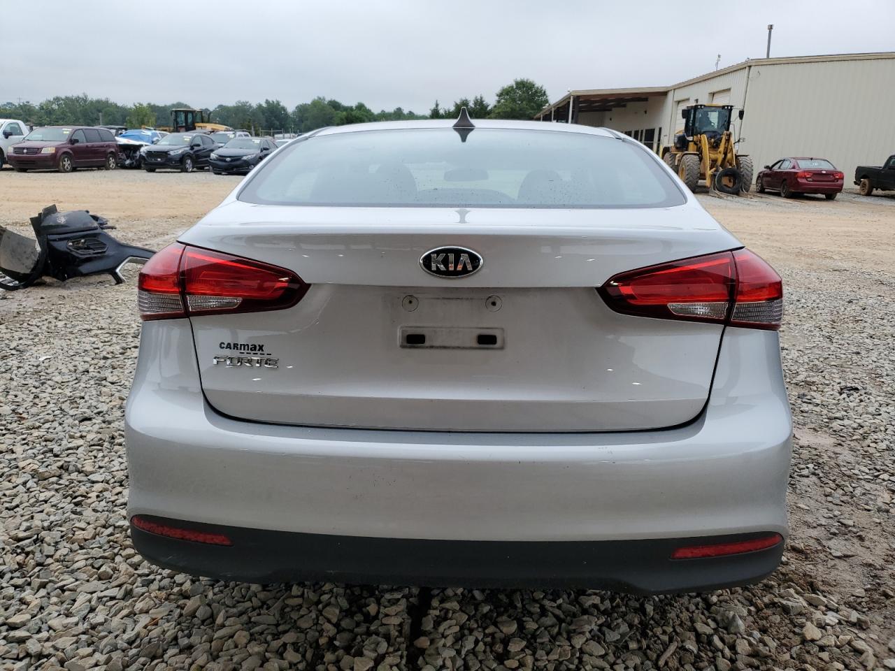 2017 KIA FORTE LX photo 11