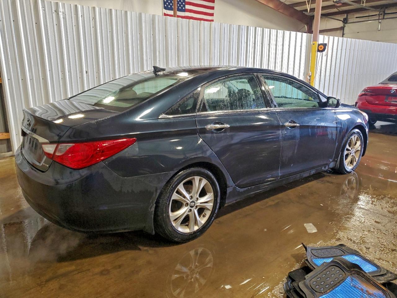 2013 HYUNDAI SONATA SE photo 3