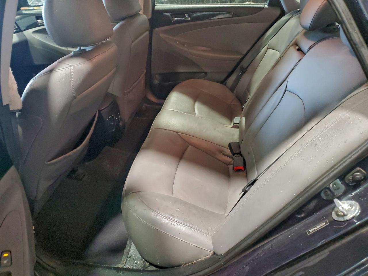 2013 HYUNDAI SONATA SE photo 10