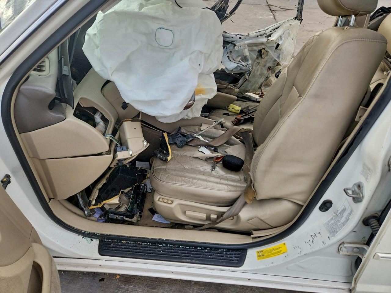 2003 TOYOTA AVALON XL photo 7
