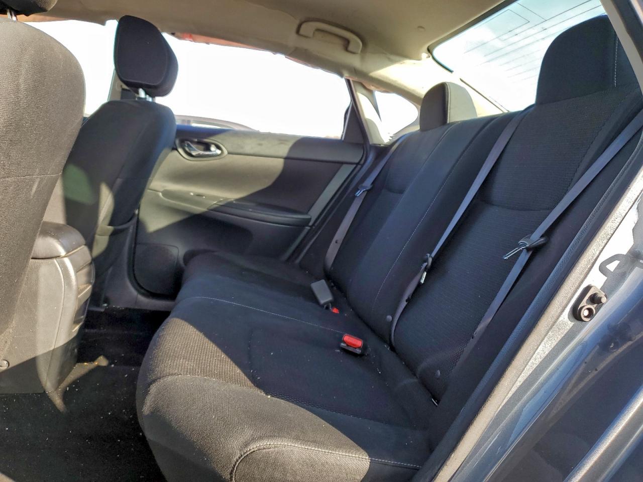 2019 NISSAN SENTRA S photo 10