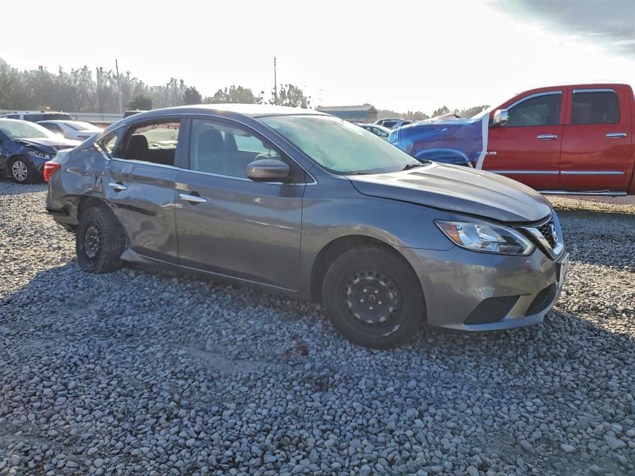 2019 NISSAN SENTRA S photo 4
