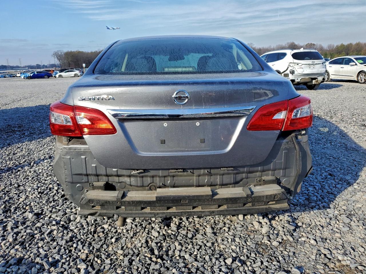 2019 NISSAN SENTRA S photo 6